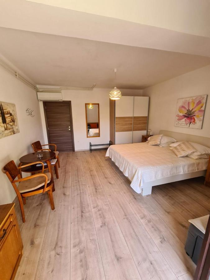 Apartments Ana 메덜린 외부 사진